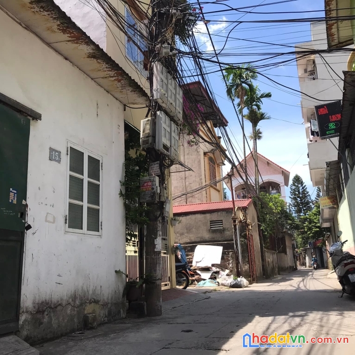 Mảnh đất mặt ngõ ô tô tránh – lô góc – mặt tiền khủng – kinh doanh.