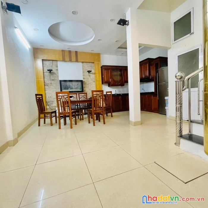 37m2 6 tầng long lanh ngay giữa phố vip tạ quang bửu – 4.6 tỷ siêu hiếm