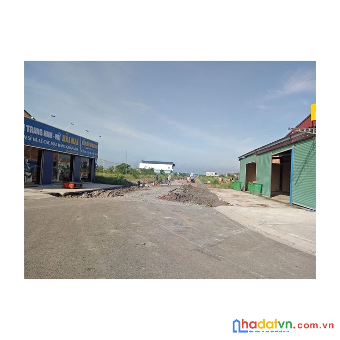 Cần bán 2 nền liền kề song hành quốc lộ 14.