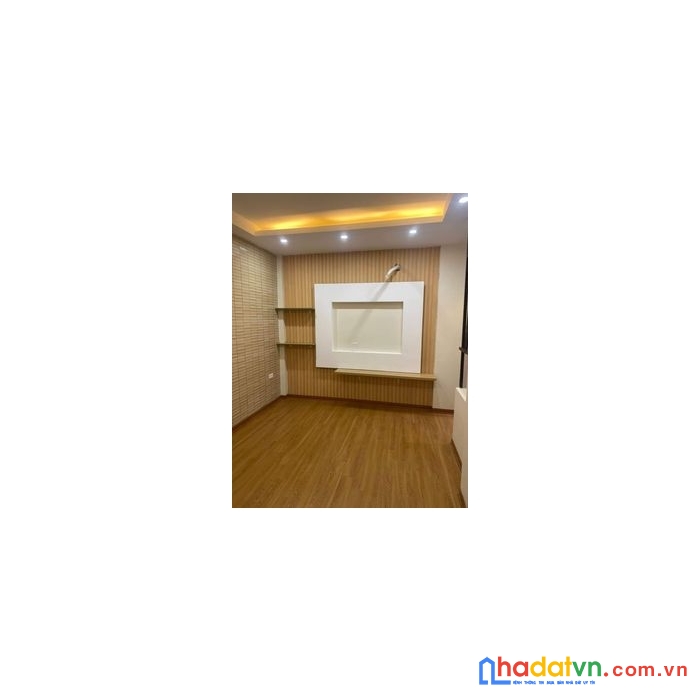 Nhà đẹp bồ đề, long biên, 33m, 5 tầng, gần hồ bồ đề, sát đường ô tô, nhỉnh 3.5 tỷ