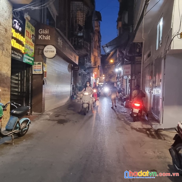 3.9 tỷ nhà ô tô, kinh doanh, thông phong, đống đa, ngõ thông, s30m2, 5t mới.