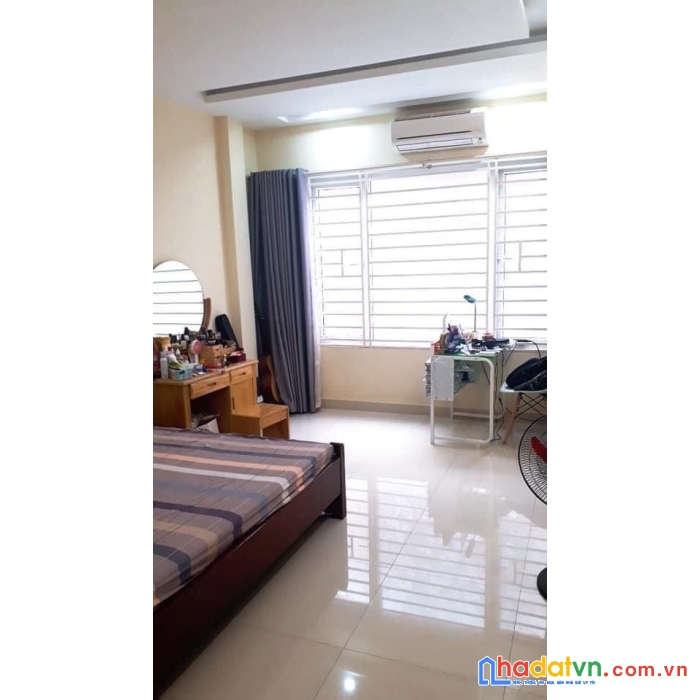 Bán nhà phường nhật tân, tây hồ, ngõ thông, dân xây, 41m2, 4m, giá chỉ 5.26 tỷ.