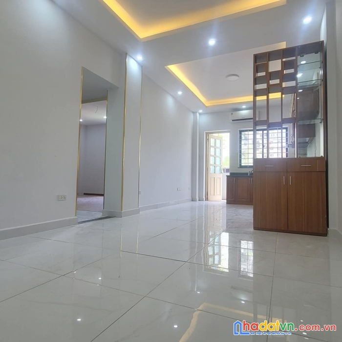 Bán chung cư mễ trì sổ đỏ chính chủ 70m2 2 ngủ 2 ,25 tỷ