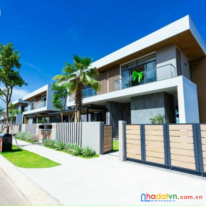 Villas giữa lòng sân golf novaworld phan thiết 10x20m, thanh khoản 5%/đợt: 695tr .lh: 0933910039