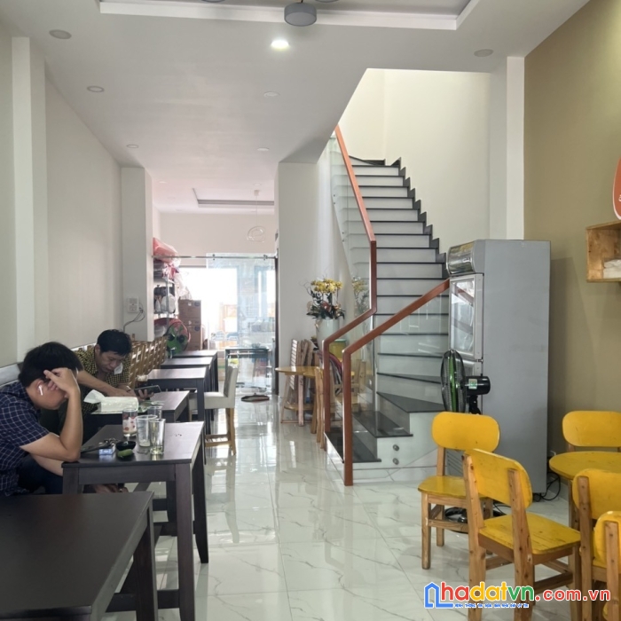 Bán nhà lê trọng tấn , tân phú , 80m2 , 3 tầng giá 8 tỷ2