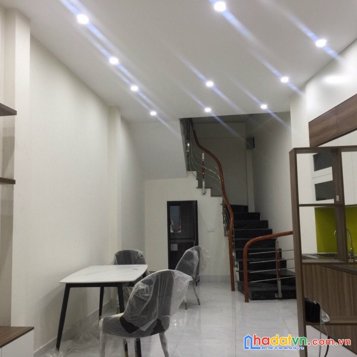 Nhà 3 tầng mới xây tại sóc sơn tặng full nội thất ( chưa sử dụng)
