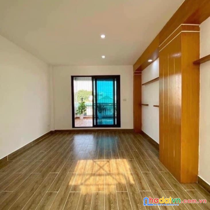 Bán nhà vũ trọng phụng 36.8m2, 6 tầng, 7.2 tỷ 
+ vị trí cực đẹp, kinh doan đỉnh, phố vũ trọng