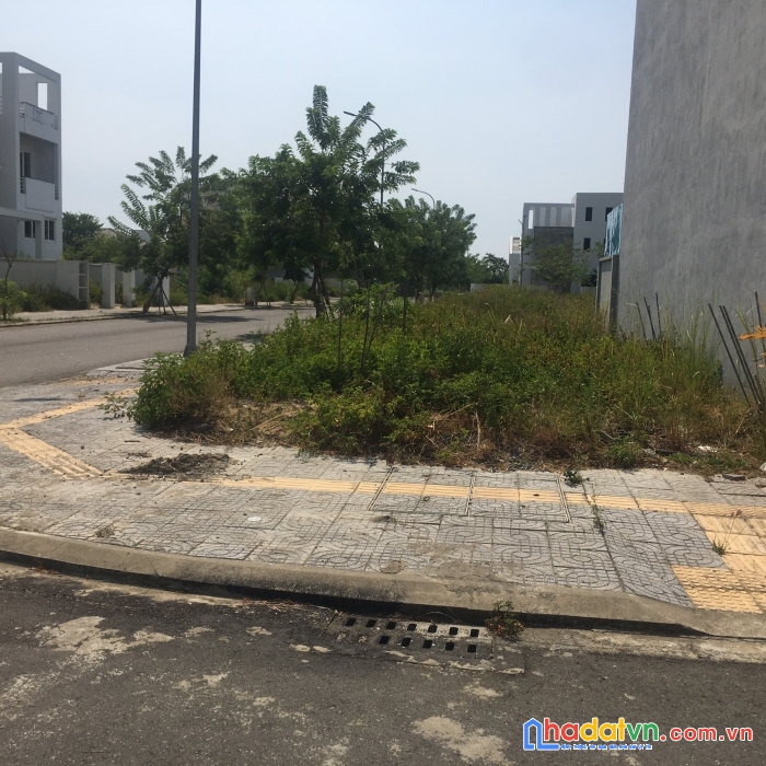 Bán lô góc fpt city đà nẵng