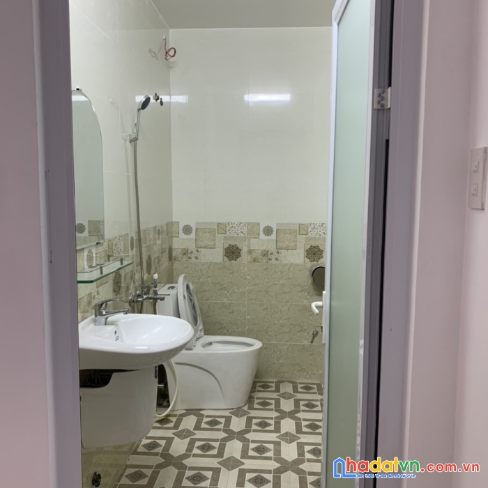 Bán nhà đồi thông tin mới xây đẹp mê ly