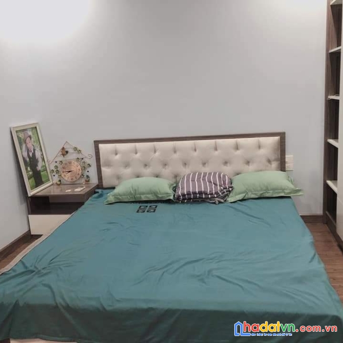 Hiếm nhà phùng chí kiên - ngõ ô tô - 40m2 - 4.6 tỷ