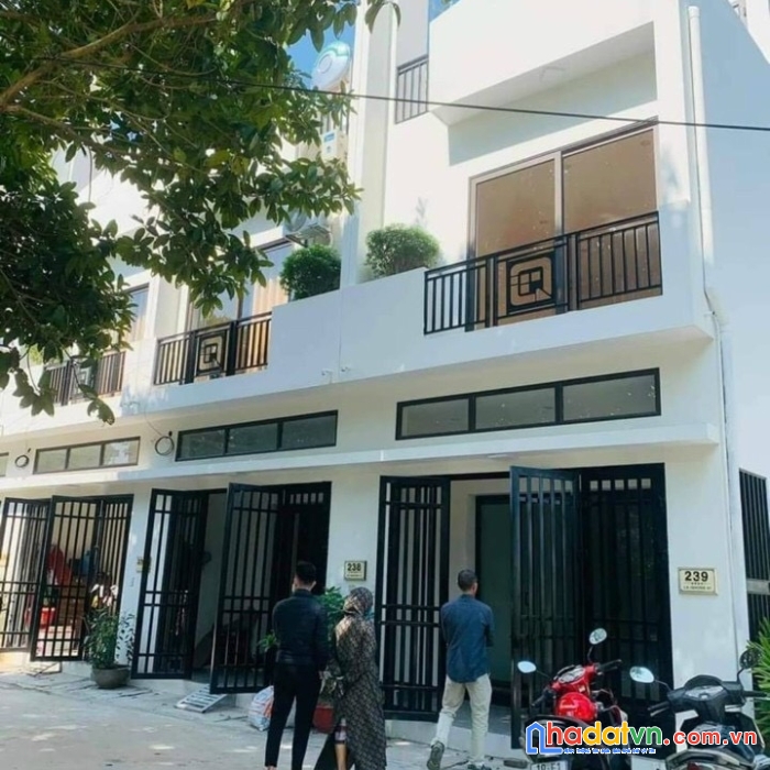 Cc bán nhà 3 tầng xây mới 2 mặt thoáng giá nhỉnh tỷ :0936088555