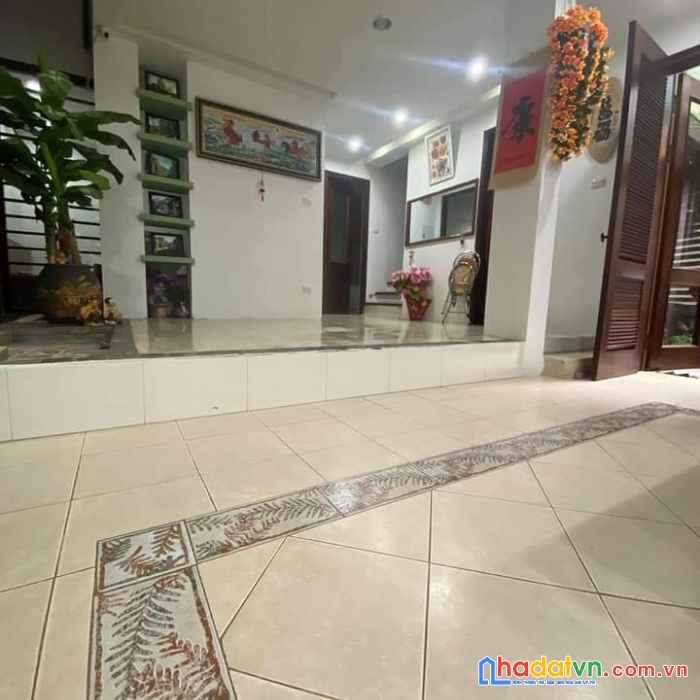 Bán nhà tứ liên 100mx7 tầng thang máy đường ôtô tránh sổ phân lô có 14,5 tỷ 