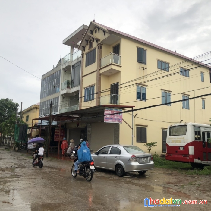 Chính chủ nhờ chuyển nhượng nhà 3 tầng mặt đường kinh doanh