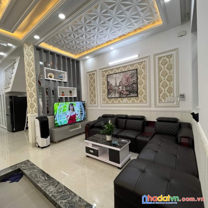 [8 triệu] [nhà cho thuê nguyên căn] đường trần xuân soạn đầy đủ nội thất điện máy