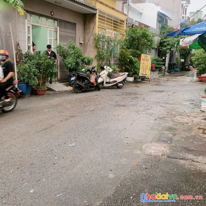 Bán gấp nhà hxh bên chợ liên khu 5-6, 3 tầng btct, 45m2, chỉ 3tỷ900.