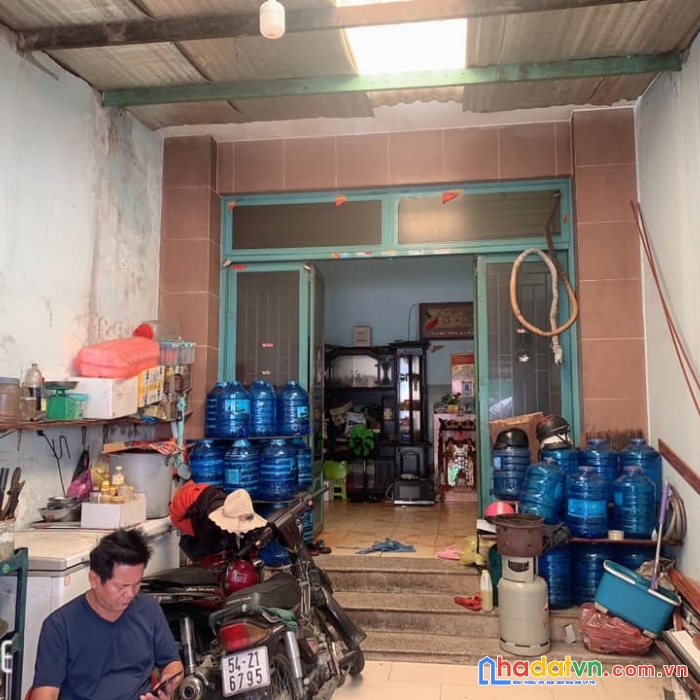 Bán nhà mặt tiền lê ngã, tân phú, sát tân bình, 4 tầng, 75m2, giá 10.5 tỷ