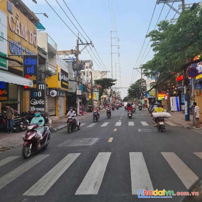 Bán nhà lạc long quân-2 mặt tiền hẻm- 4.5x11m- chỉ 4.5 tỷ