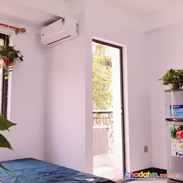 Bán nhà trung kính 40m 5t mt4 giá  5.4 tỉ. 0352817810