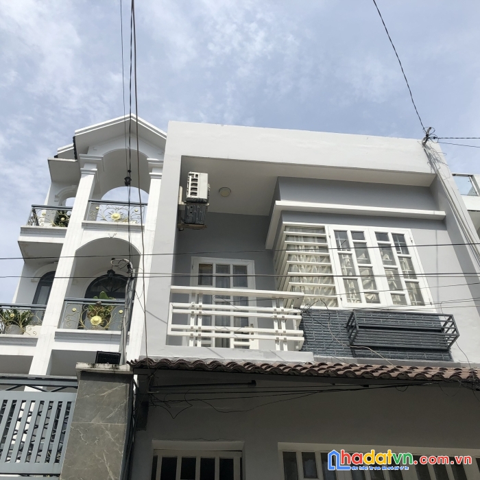 Hơn 100m2, nhà hxh trần thị cờ, quận 12, 4x26m, 2.5 tấm, giá chỉ 4.7 tỷ tl