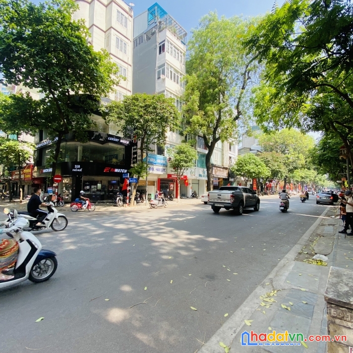 Chính chủ bán nhà mặt phố huế 42m2.mặt tiền:6m.cách hồ gươm,tràng tiền plaza 700m giá 19.8 tỷ