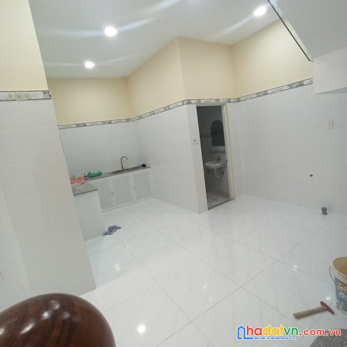 Nhà sát mặt tiền thoại ngọc hầu, tân phú, 54 m2, 2 tầng, nở hậu, chỉ 5.6 tỷ