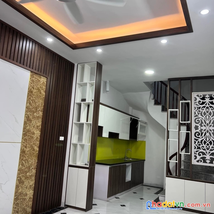 Bán nhà phúc lợi-lb siêu đẹp,ở ngay 38m,4 tầng