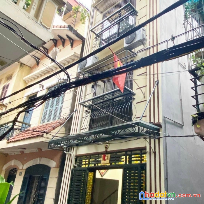 Chỉ 3.65 tỷ tây sơn đống đa ngõ rộng ô tô 5 tạ đỗ cửa 50m ra mặt phố