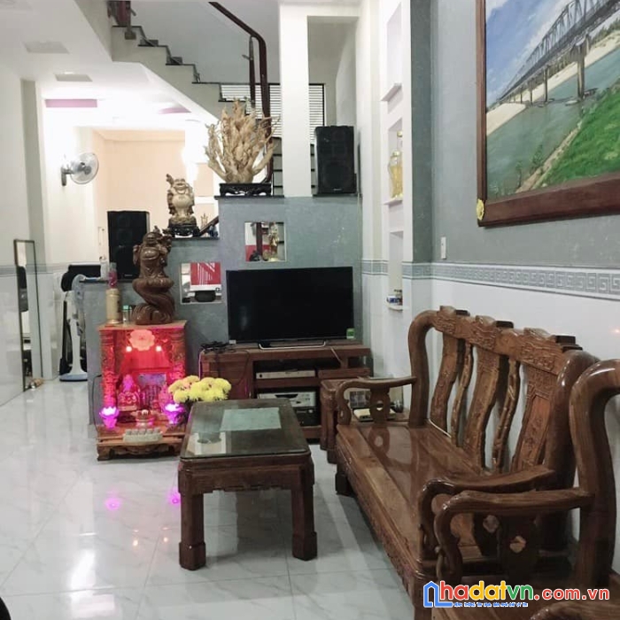 Bán nhà năm châu- tân bình-hẻm bê tông-sạch sẽ 6m- xe hơi ngủ trong nhà -50m2-3 tầng- giá 7.4 tỷ