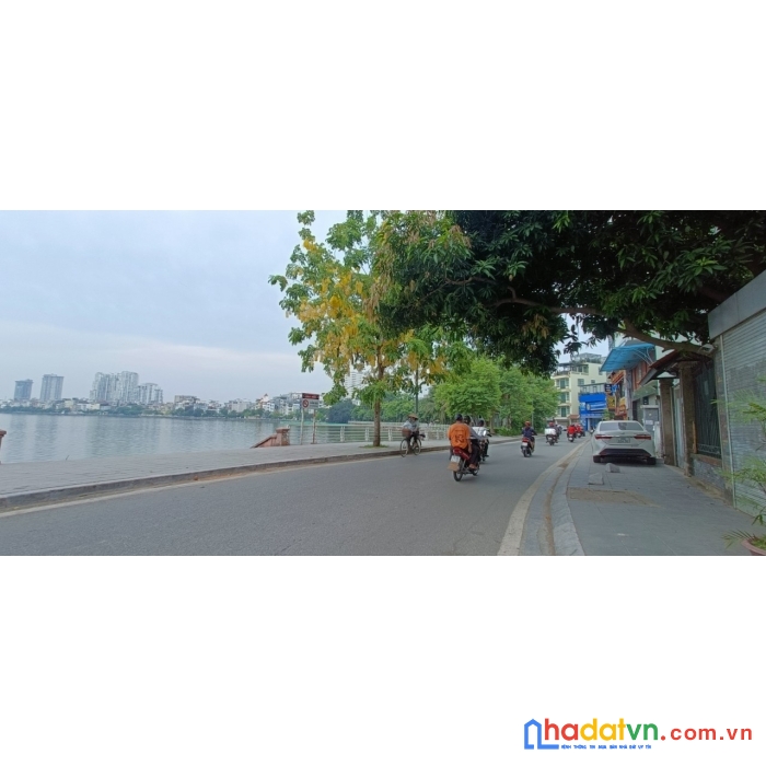 Bán nhà mặt hồ tây, lô góc, vỉa hè, 16m mặt tiền, 3 thoáng, thang máy, 70mx6t. giá 49.99 tỷ.