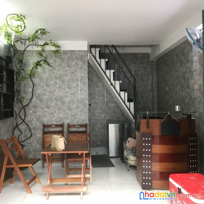 Bán nhanh nhà mặt tiền phạm văn xảo, giá rẻ, 20m2, 2,7 tỷ.