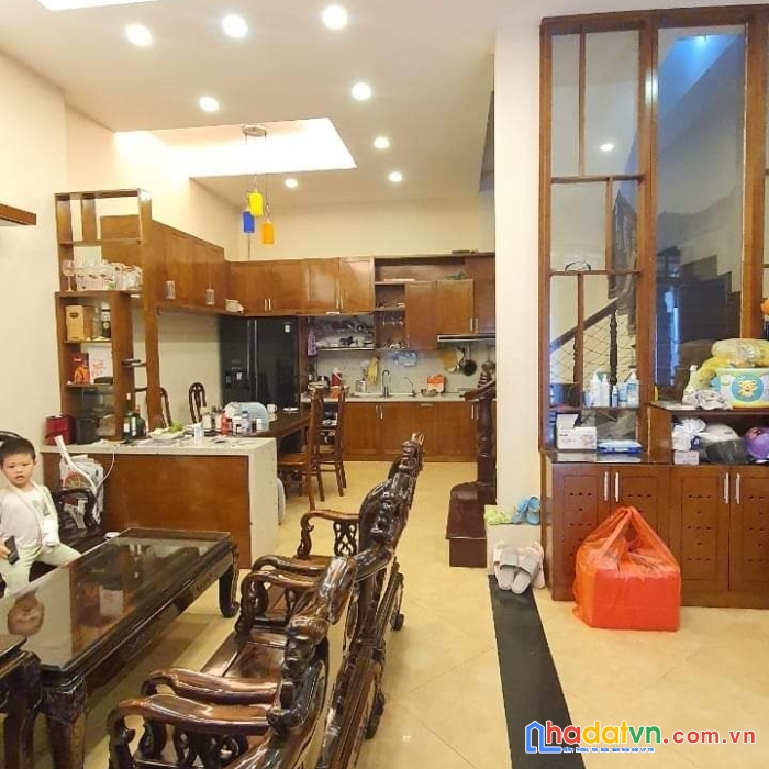 Bán nhà võ chí công 55mx5 tầng lô góc 3 thoáng ôtô vào nhà kinh doanh có 7,5 tỷ 