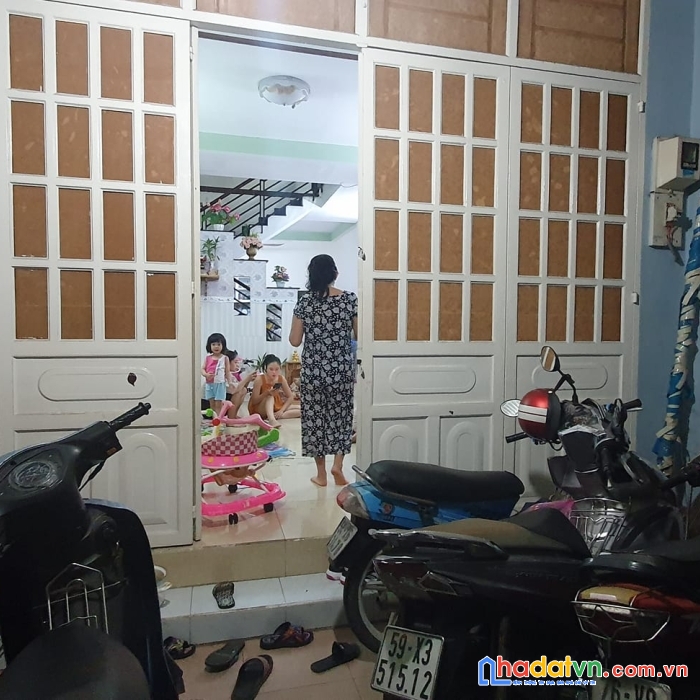 Nhà phước bình, hẻm ô tô, dân trí cao, 4.2 x 13 ( 54.6m2 ), chỉ 5.3 tỷ