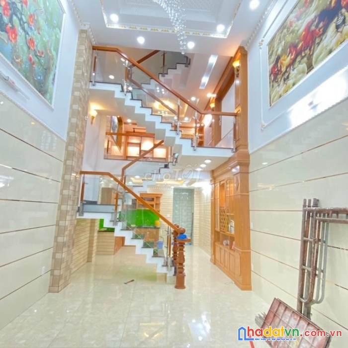 Bán căn 4 tấm hxh 8m đường bình thành - bình tân.(shr) tiện kinh doanh