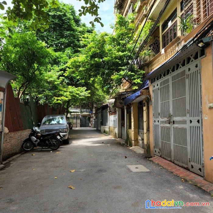 Bán nhà hoàng quốc việt-cầu giấy 55m2 5t-giá nhỉnh 5 tỷ-gần ô tô-kinh doanh nhỏ-30m ra