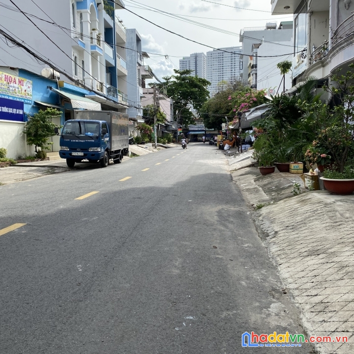 Cần bán nhà mt đường số 37, kinh doanh đa ngành nghề, giá 11,5 tỷ