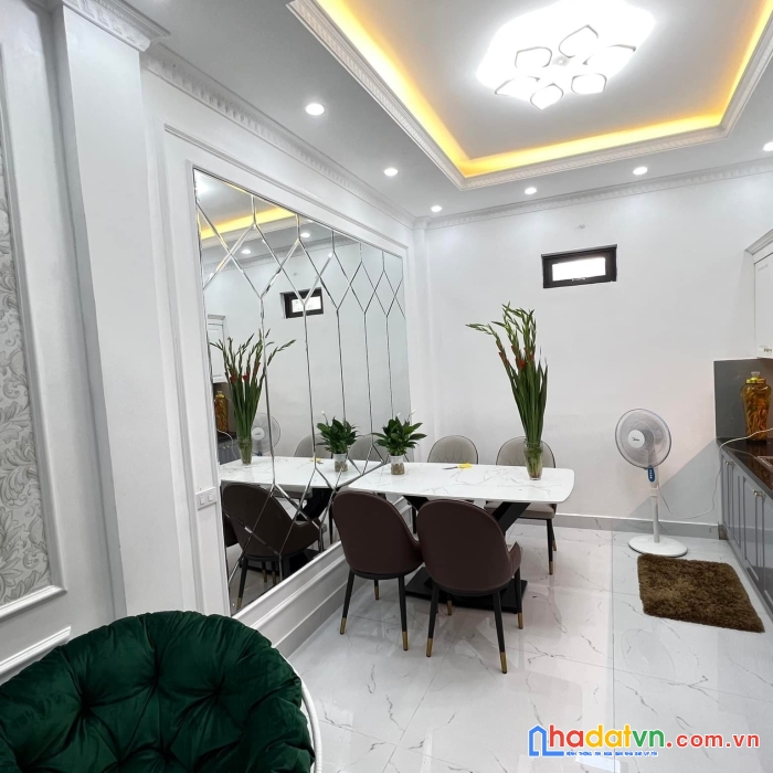 Bán nhà – tô vĩnh diện  – thanh xuân –  ngõ  ô tô tránh – dt 56m x 5t – mt 4.5m – giá 7.3tỷ.