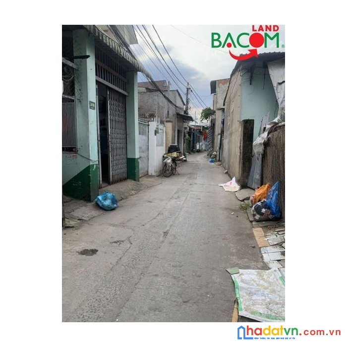 Bán nhà và dãy trọ 5 phòng ngay chợ long bình dt 145m2 (nở hậu) giá chỉ 2ty9