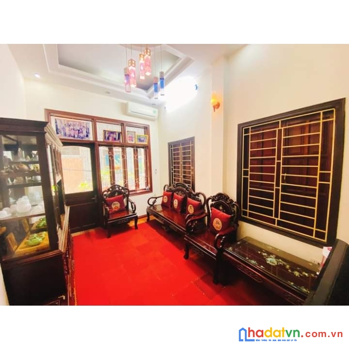 Bán nhà ở nguyễn thái học hà đông,gần hồ, dt 96m* 2tầng , gara ô tô chỉ 3 tỷ 0978637436.
