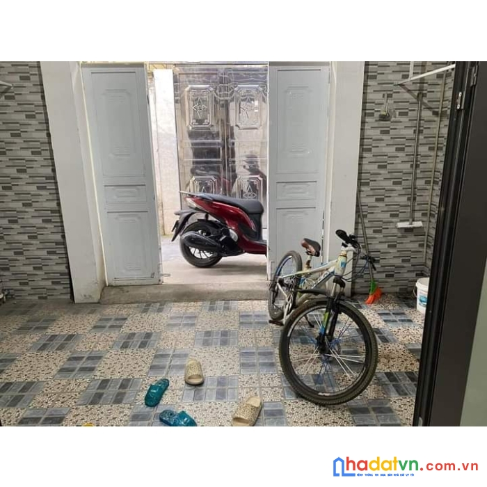 Căn nhà 1.5 tầng phố nguyễn tường loan  65m2