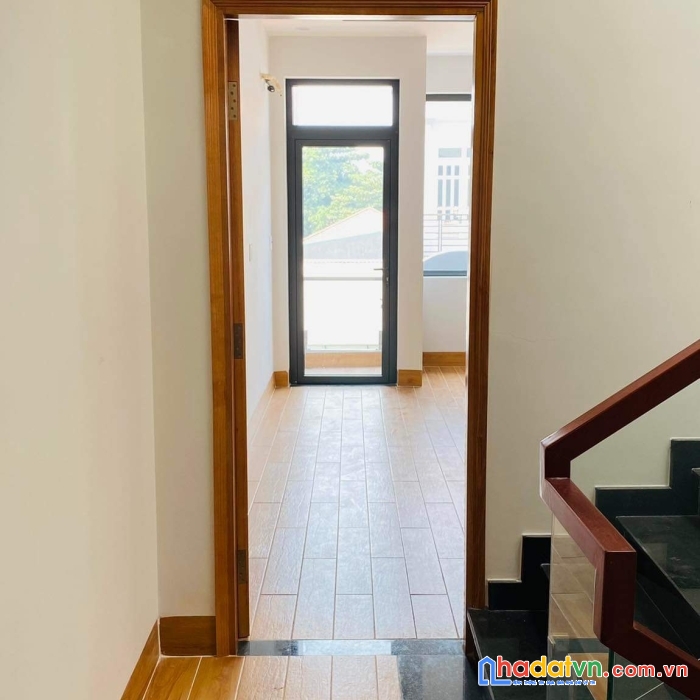 Bán nhà 2 tầng giảm giá đường chiến lược-40m2-hxh-chỉ 3.3 tỷ