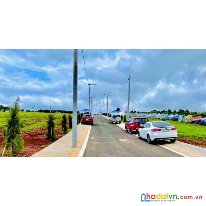 Bán đất tc gân chợ lộc quảng bảo lâm 10x35 4,5tr/1m