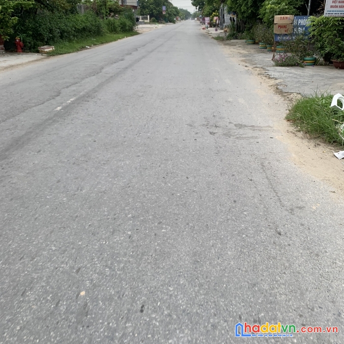 Mặt đường 11m tuyến 2  đường 402 tư thủy ,hoà nghĩa, dương kinh. 117m2 giá 18,x tr/m2