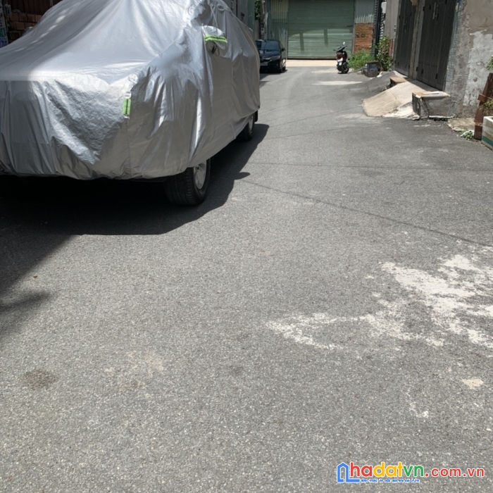 Nhà  đẹp lung linh,2 lusxuy đậu cửa nhà, giá chỉ 4.3 tỷ thạnh lộc ,quận 12