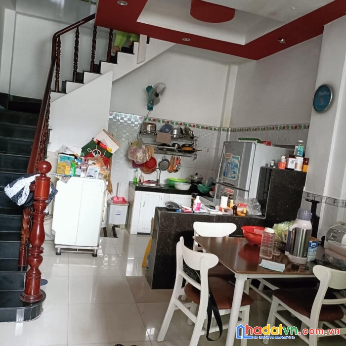 Bán nhà cmt8- hẻm xe hơi- dtsd 50m2- quận 10-nhỉnh 4 tỷ .