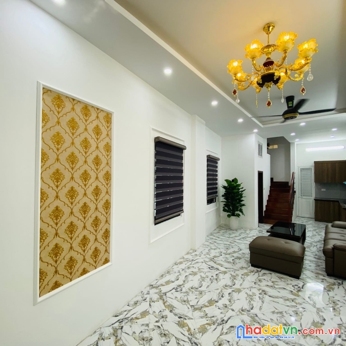 Bân nhà đẹp xa đàn, lô góc 3 mặt thoáng, ngõ rộng thoáng,
