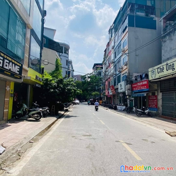 Mặt phố, tam khương 7 tầng thang máy, 56m, mt: 5m, giá 17.5 tỷ.