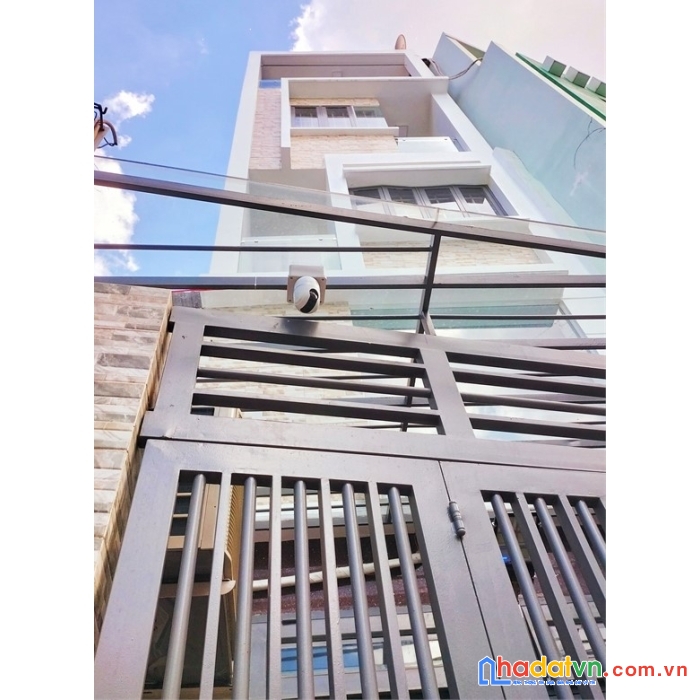 Nhà mới hxh phan xích long chỉ 8.9 tỷ, 54m2 (4*13), 5 tầng đẹp