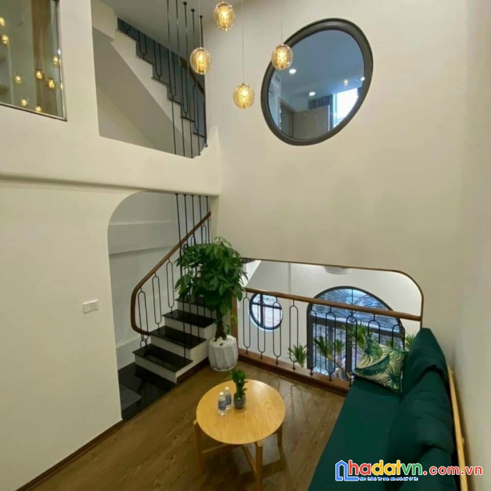 Bán nhà lâm du ,long biên,s55m2, 4t, giá 5,8 tỷ, ô tô đổ cửa,ngõ thông,0889388683.