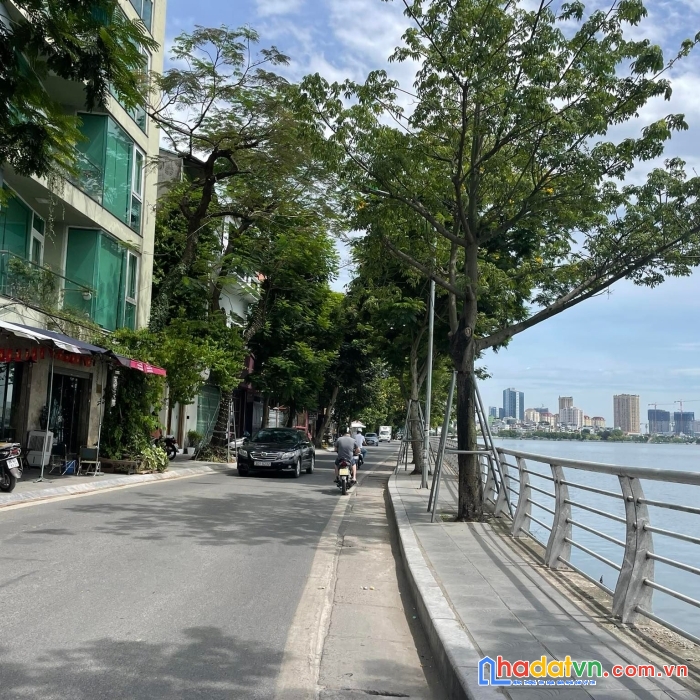 Bán gấp 105m2 đất, mt6.8m view hồ tây phố trích sài. ở sướng, kd homestay cực đỉnh, giá tl 31 tỷ