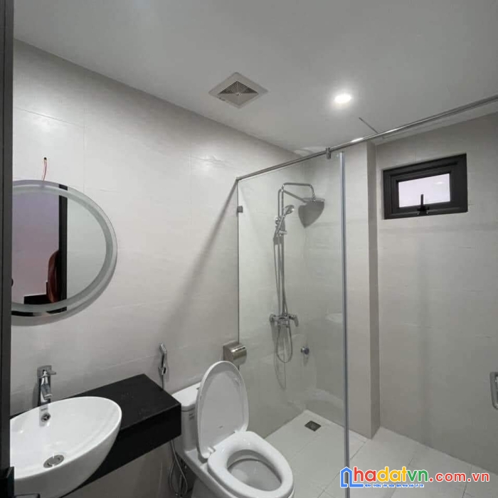 Bán gấp để chuyển nhà, p.việt hưng, 42m2, giá 2.95 tỷ
